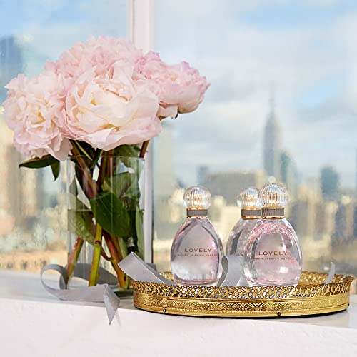 Sarah Jessica Parker - 2 Piece Collection with Eau De Parfum and Body Mist Spray in Iconic Lovely Fragrance - Women's Perfume Gift Set - Notes of Mandarin, Bergamot, Lavender, and Apple - 2 pc