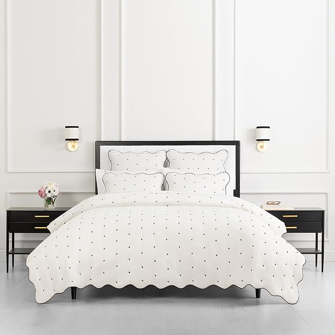 kate spade new york Scalloped Edge 3-Piece King Quilt Bedding Set, 100% Cotton Reversible Cover, All Season Warmth Bedding, Machine Washable, Marshmallow